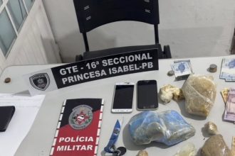 Suspeito de tráfico de drogas é preso após perseguição policial na região de Matureia-PB